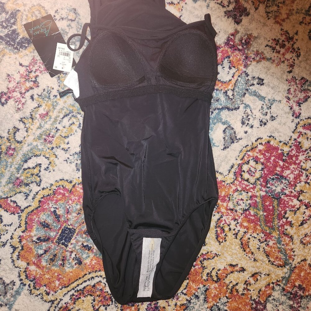 Black One-Piece Swimsuit with built-in Cover โ M (8/10) NWT - Picture 5 of 12